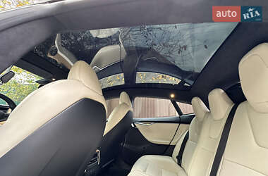 Лифтбек Tesla Model S 2020 в 