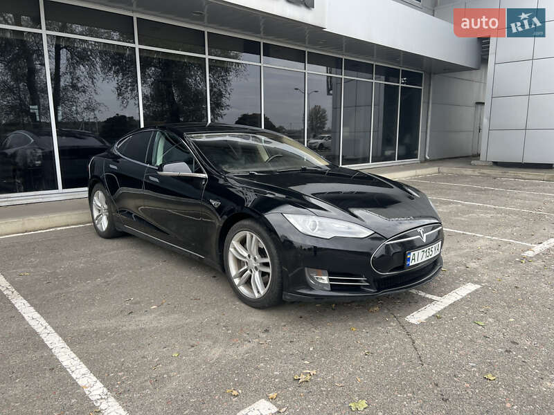 Ліфтбек Tesla Model S 2014 в Києві фото 5 Ліфтбек Tesla Model S 2014 в Києві