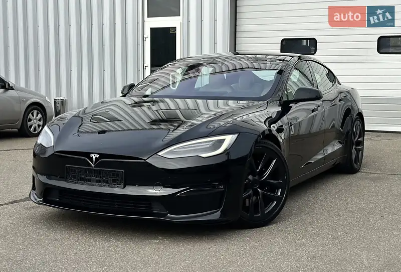 Tesla Model S 2021