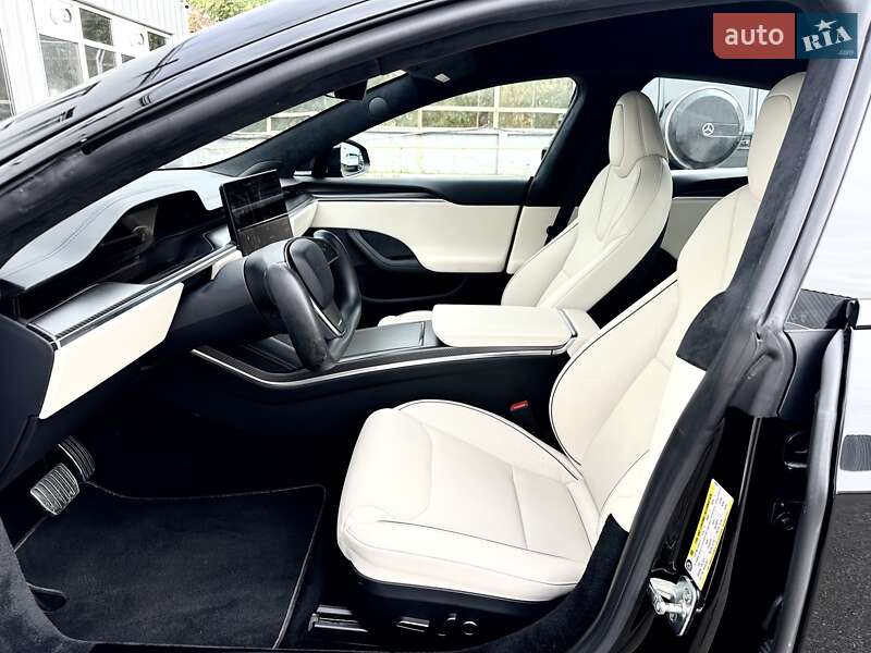 Лифтбек Tesla Model S 2021 в Киеве