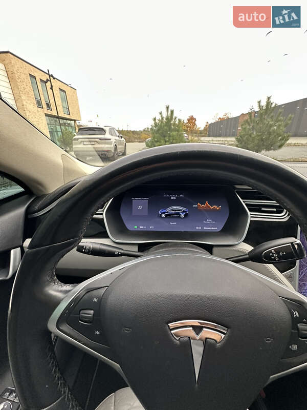 Ліфтбек Tesla Model S 2014 в Хмельницькому