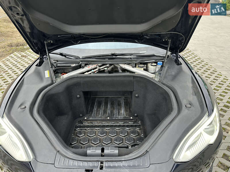 Ліфтбек Tesla Model S 2014 в Хмельницькому