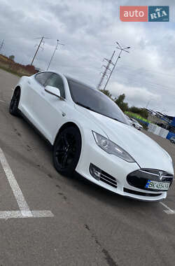 Лифтбек Tesla Model S 2014 в Ровно