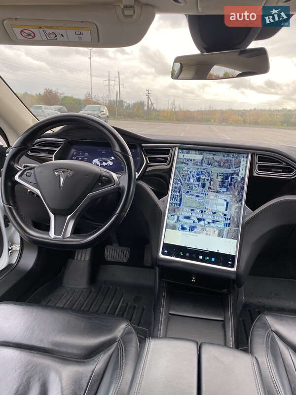 Лифтбек Tesla Model S 2014 в Ровно