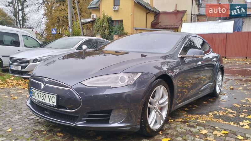 Ліфтбек Tesla Model S 2015 в Львові фото 4 Ліфтбек Tesla Model S 2015 в Львові