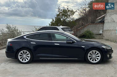 Лифтбек Tesla Model S 2013 в 