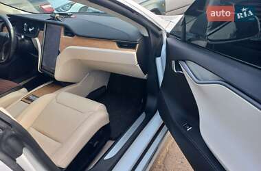 Ліфтбек Tesla Model S 2019 в Одесі