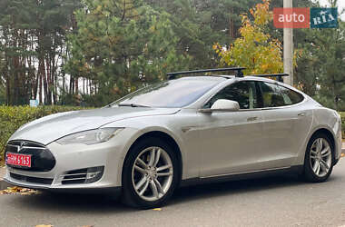 Лифтбек Tesla Model S 2014 в Киеве