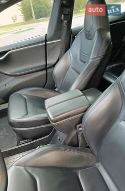 Лифтбек Tesla Model S 2014 в 