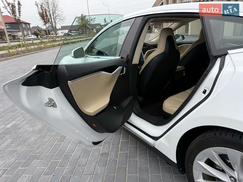 Ліфтбек Tesla Model S 2013 в Вінниці фото 8 Ліфтбек Tesla Model S 2013 в Вінниці