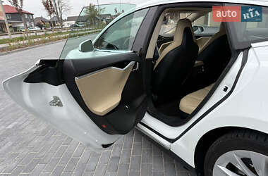 Лифтбек Tesla Model S 2013 в 
