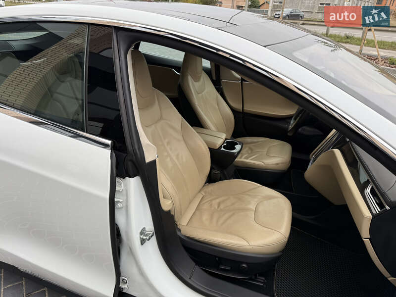 Ліфтбек Tesla Model S 2013 в Вінниці фото 13 Ліфтбек Tesla Model S 2013 в Вінниці