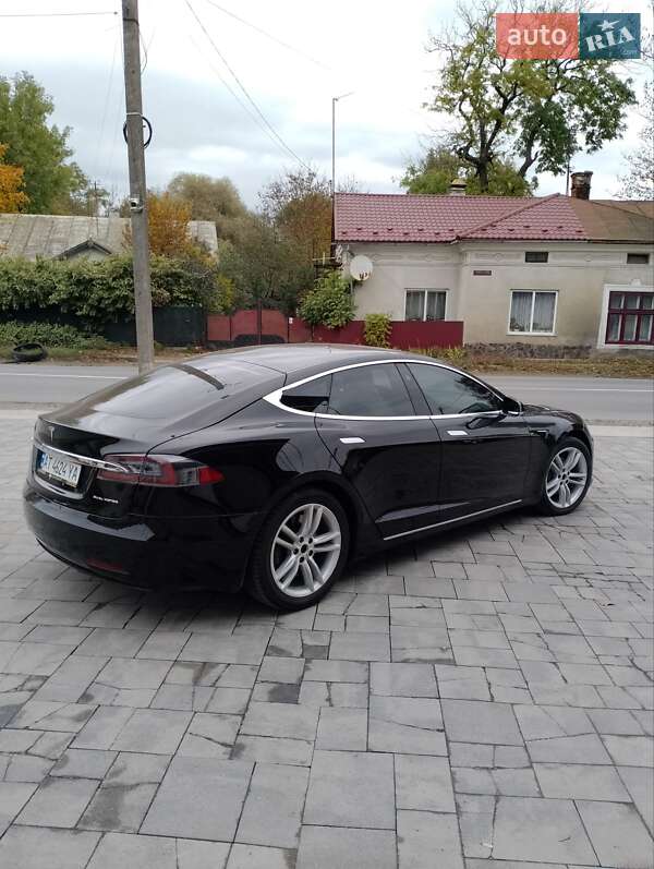 Лифтбек Tesla Model S 2020 в Ивано-Франковске