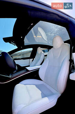 Лифтбек Tesla Model S 2023 в Запорожье