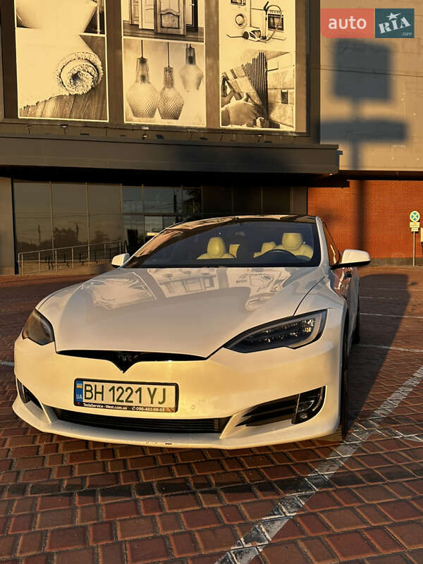 Ліфтбек Tesla Model S 2020 в Одесі фото 10 Ліфтбек Tesla Model S 2020 в Одесі