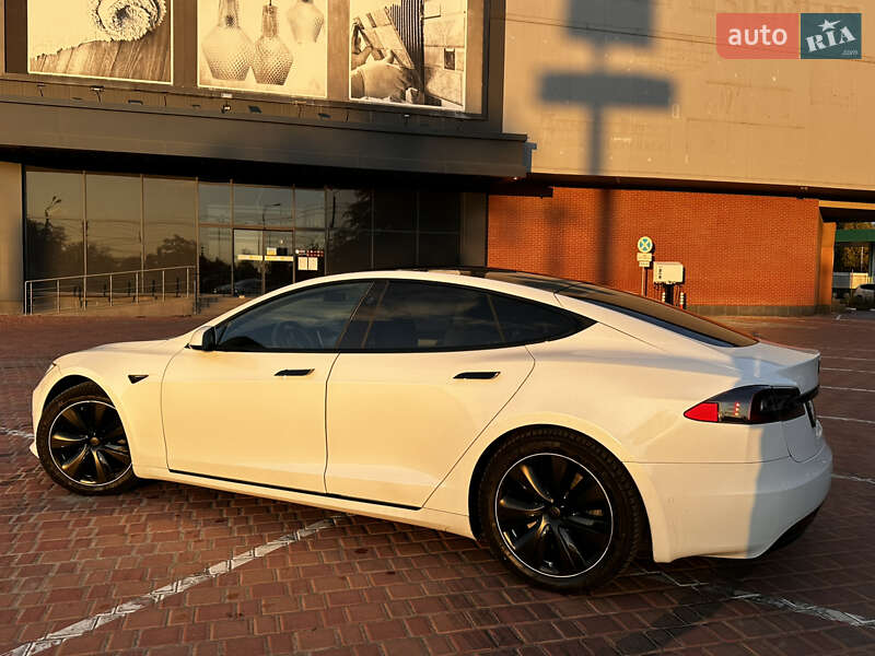 Ліфтбек Tesla Model S 2020 в Одесі фото 6 Ліфтбек Tesla Model S 2020 в Одесі