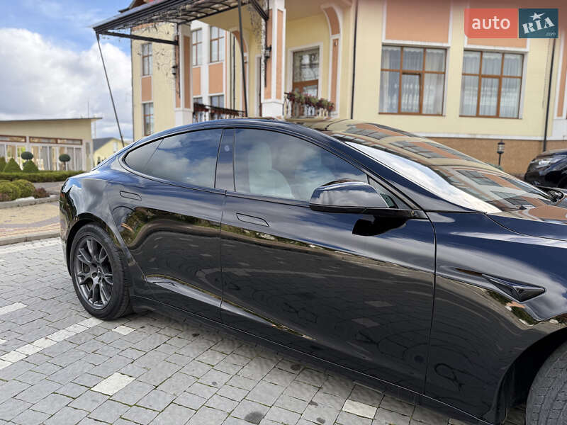 Лифтбек Tesla Model S 2024 в Дрогобыче