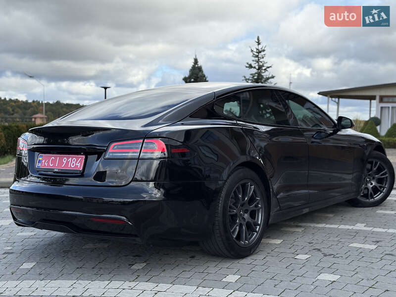Лифтбек Tesla Model S 2024 в Дрогобыче