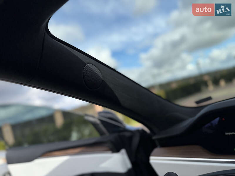 Лифтбек Tesla Model S 2024 в Дрогобыче