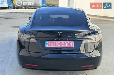 Лифтбек Tesla Model S 2016 в 
