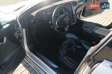 Лифтбек Tesla Model S 2015 в 