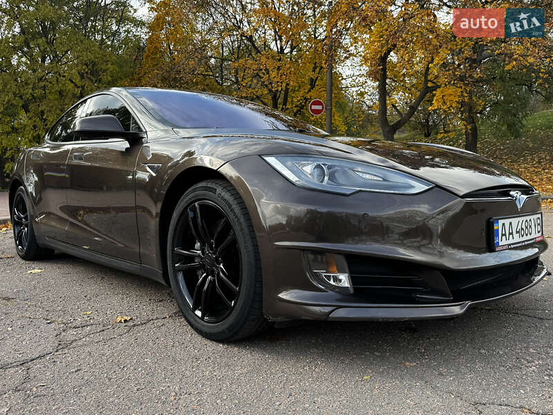 Лифтбек Tesla Model S 2013 в Кропивницком фото 13 Лифтбек Tesla Model S 2013 в Кропивницком