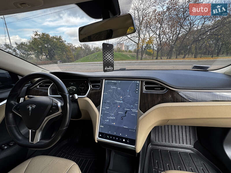 Лифтбек Tesla Model S 2013 в Кропивницком фото 26 Лифтбек Tesla Model S 2013 в Кропивницком