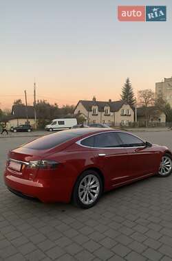 Лифтбек Tesla Model S 2016 в 