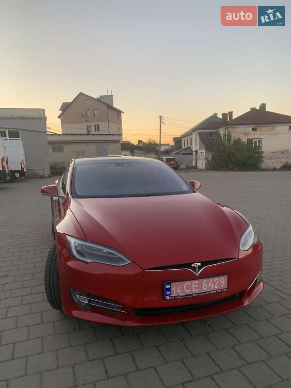 Лифтбек Tesla Model S 2016 в Львове фото 23 Лифтбек Tesla Model S 2016 в Львове