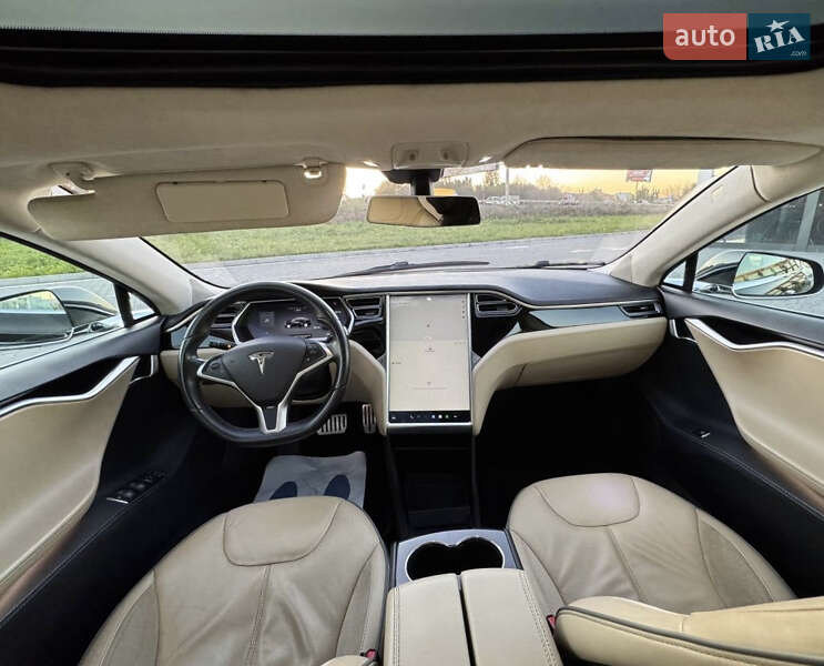 Ліфтбек Tesla Model S 2014 в Львові фото 7 Ліфтбек Tesla Model S 2014 в Львові