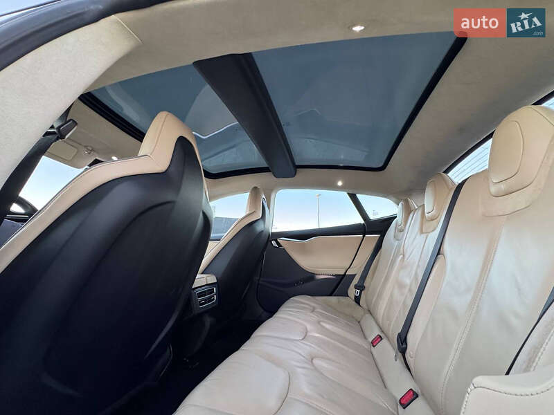 Ліфтбек Tesla Model S 2014 в Львові фото 21 Ліфтбек Tesla Model S 2014 в Львові
