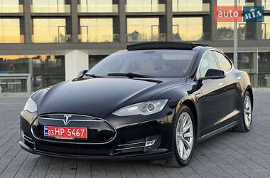 Лифтбек Tesla Model S 2014 в 