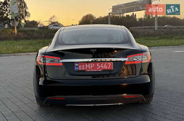 Лифтбек Tesla Model S 2014 в 