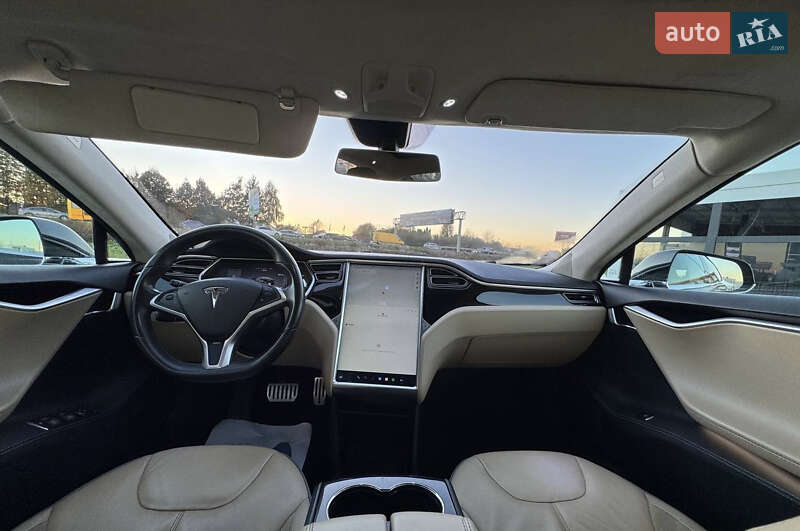 Ліфтбек Tesla Model S 2014 в Львові фото 51 Ліфтбек Tesla Model S 2014 в Львові