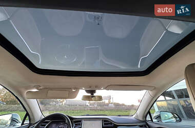 Лифтбек Tesla Model S 2014 в 