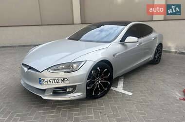 Ліфтбек Tesla Model S 2013 в Одесі
