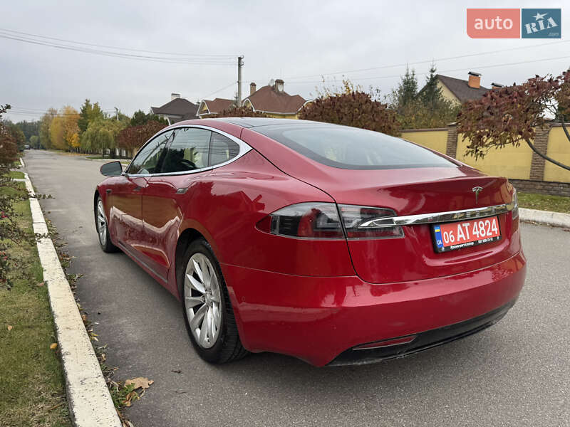 Ліфтбек Tesla Model S 2018 в Києві фото 10 Ліфтбек Tesla Model S 2018 в Києві