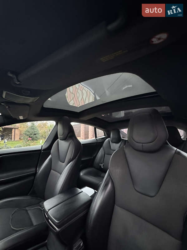 Ліфтбек Tesla Model S 2018 в Києві фото 27 Ліфтбек Tesla Model S 2018 в Києві