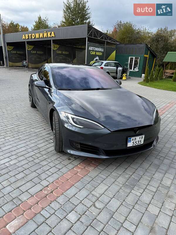 Ліфтбек Tesla Model S 2018 в Вінниці фото 6 Ліфтбек Tesla Model S 2018 в Вінниці