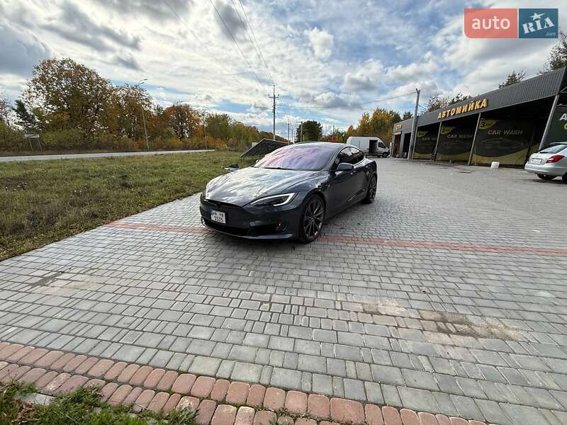 Ліфтбек Tesla Model S 2018 в Вінниці фото 11 Ліфтбек Tesla Model S 2018 в Вінниці