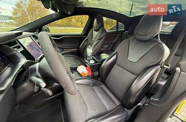 Лифтбек Tesla Model S 2018 в Виннице