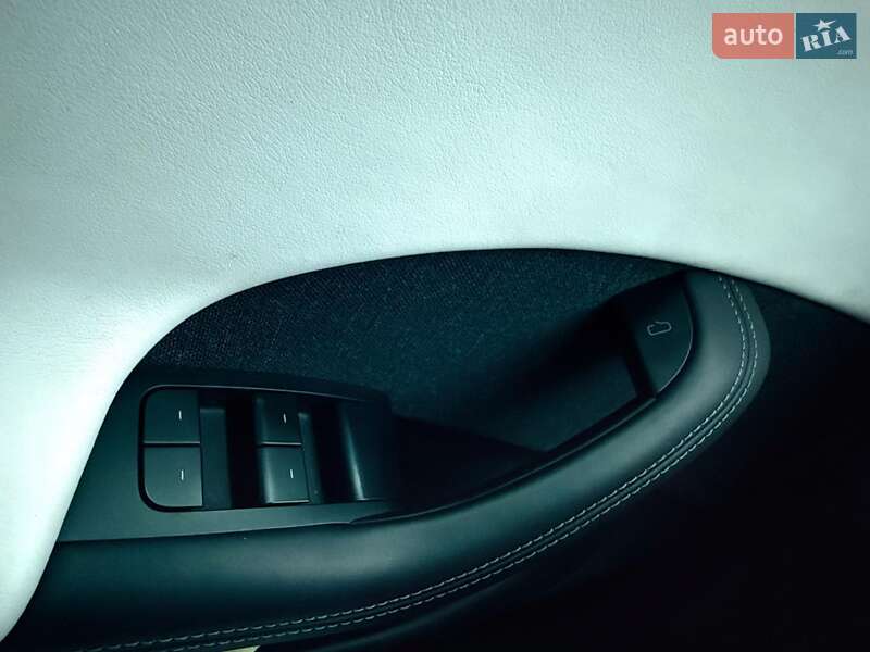 Лифтбек Tesla Model S 2022 в Ужгороде фото 13 Лифтбек Tesla Model S 2022 в Ужгороде