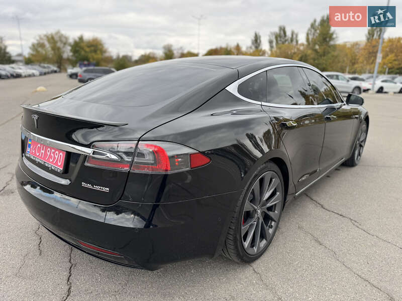 Ліфтбек Tesla Model S 2019 в Дніпрі фото 9 Ліфтбек Tesla Model S 2019 в Дніпрі