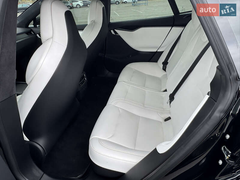 Ліфтбек Tesla Model S 2019 в Дніпрі фото 26 Ліфтбек Tesla Model S 2019 в Дніпрі