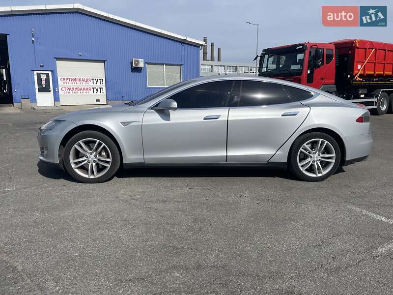 Ліфтбек Tesla Model S 2013 в Києві фото 8 Ліфтбек Tesla Model S 2013 в Києві