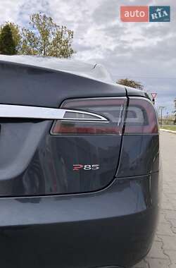 Лифтбек Tesla Model S 2014 в Николаеве