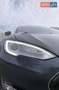 Лифтбек Tesla Model S 2014 в Николаеве