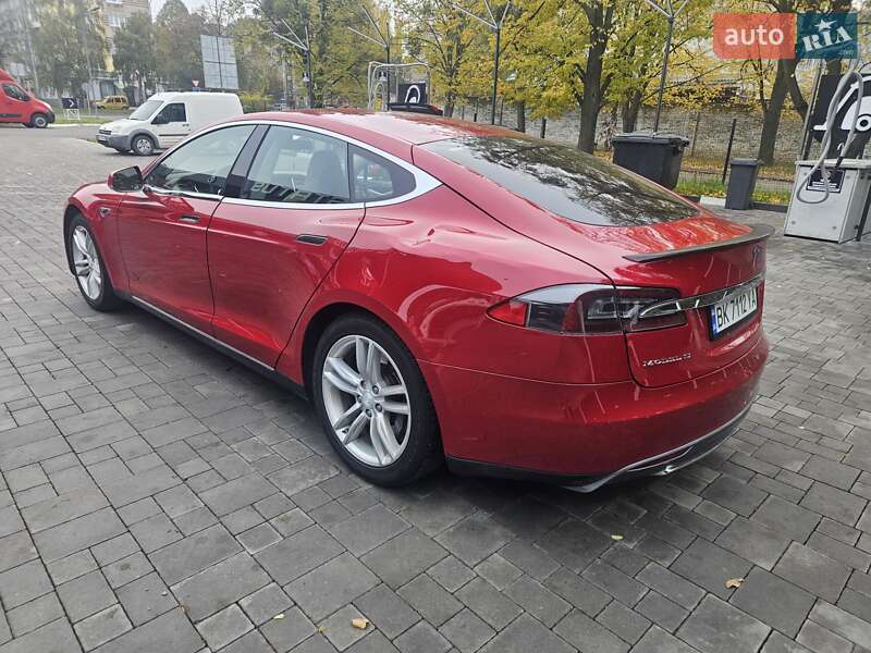 Ліфтбек Tesla Model S 2013 в Рівному фото 10 Ліфтбек Tesla Model S 2013 в Рівному