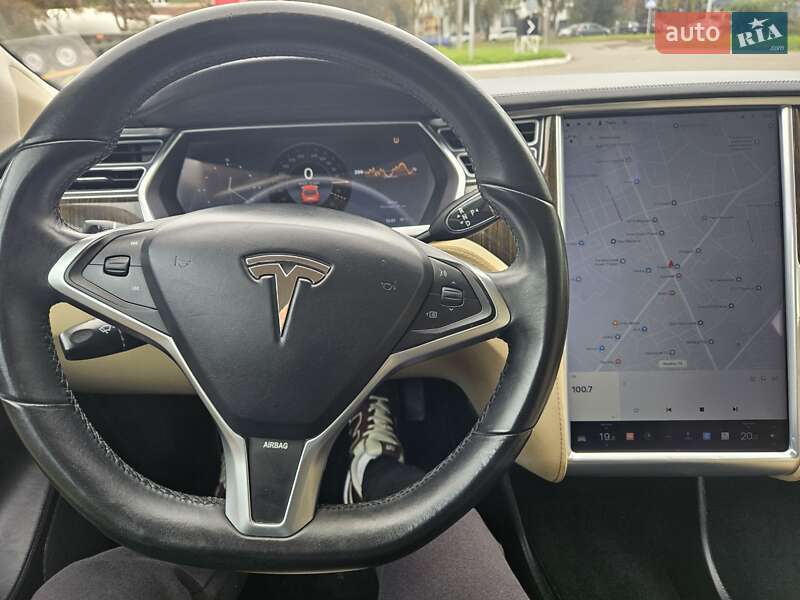 Ліфтбек Tesla Model S 2013 в Рівному фото 22 Ліфтбек Tesla Model S 2013 в Рівному