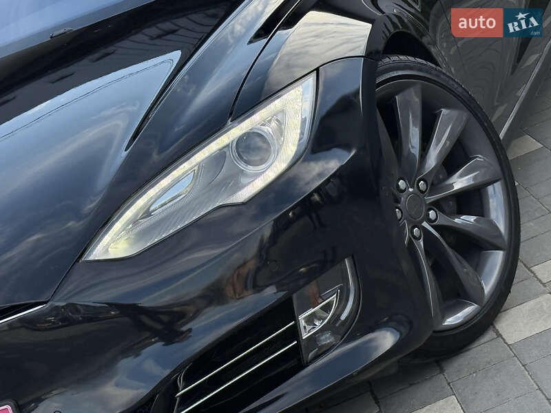 Лифтбек Tesla Model S 2015 в Дрогобыче фото 15 Лифтбек Tesla Model S 2015 в Дрогобыче